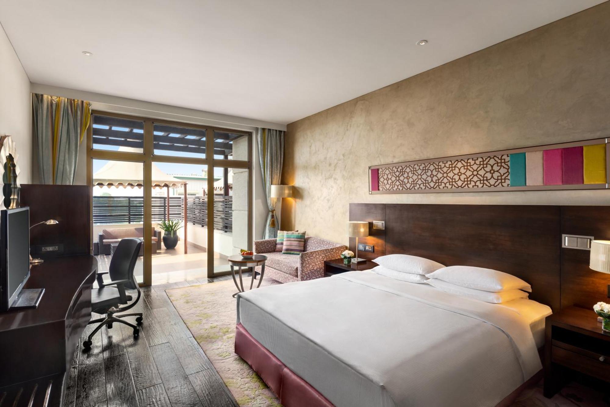 Hilton Jaipur Hotel Eksteriør billede Deluxe room