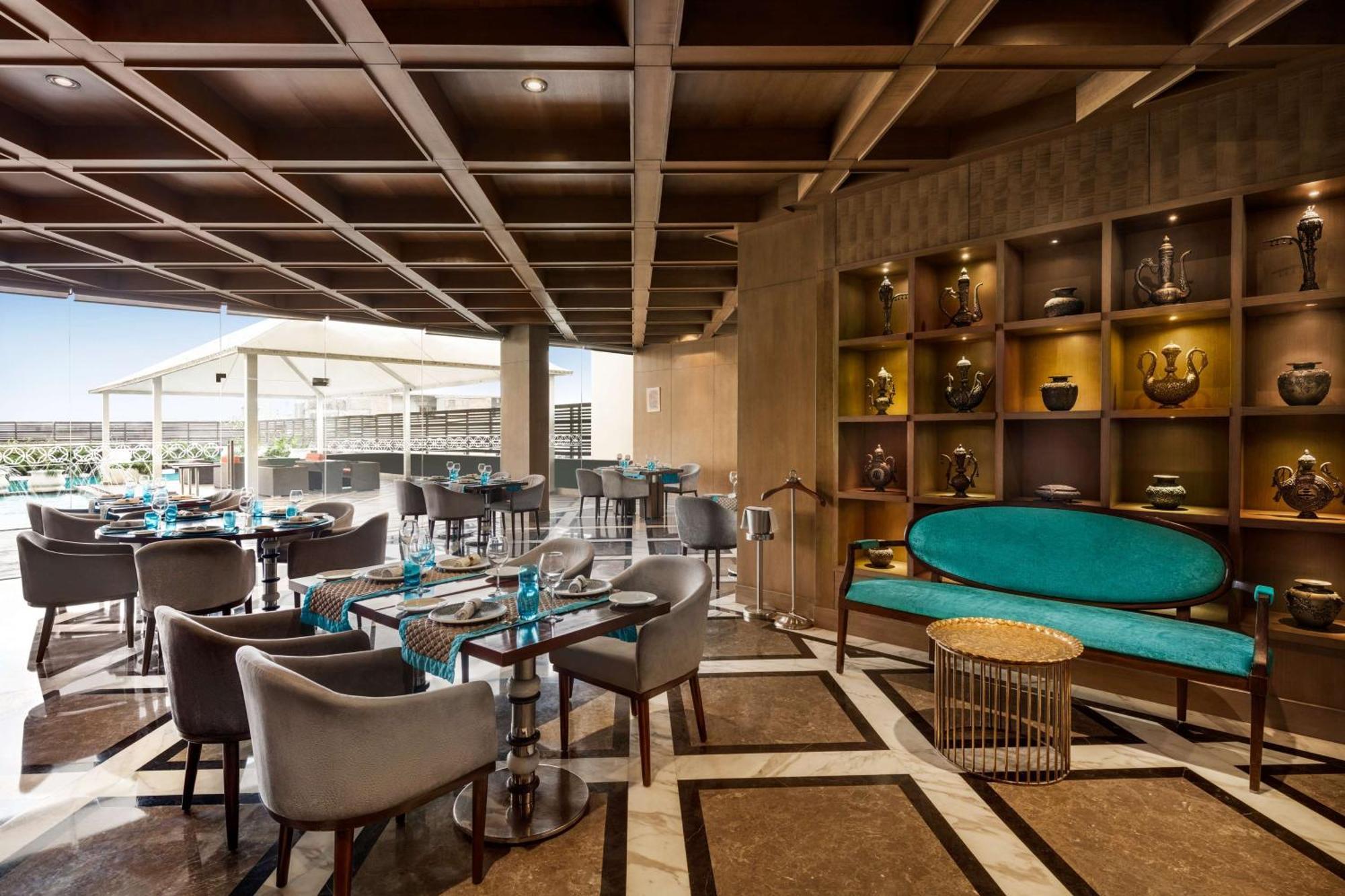 Hilton Jaipur Hotel Eksteriør billede The Terrace