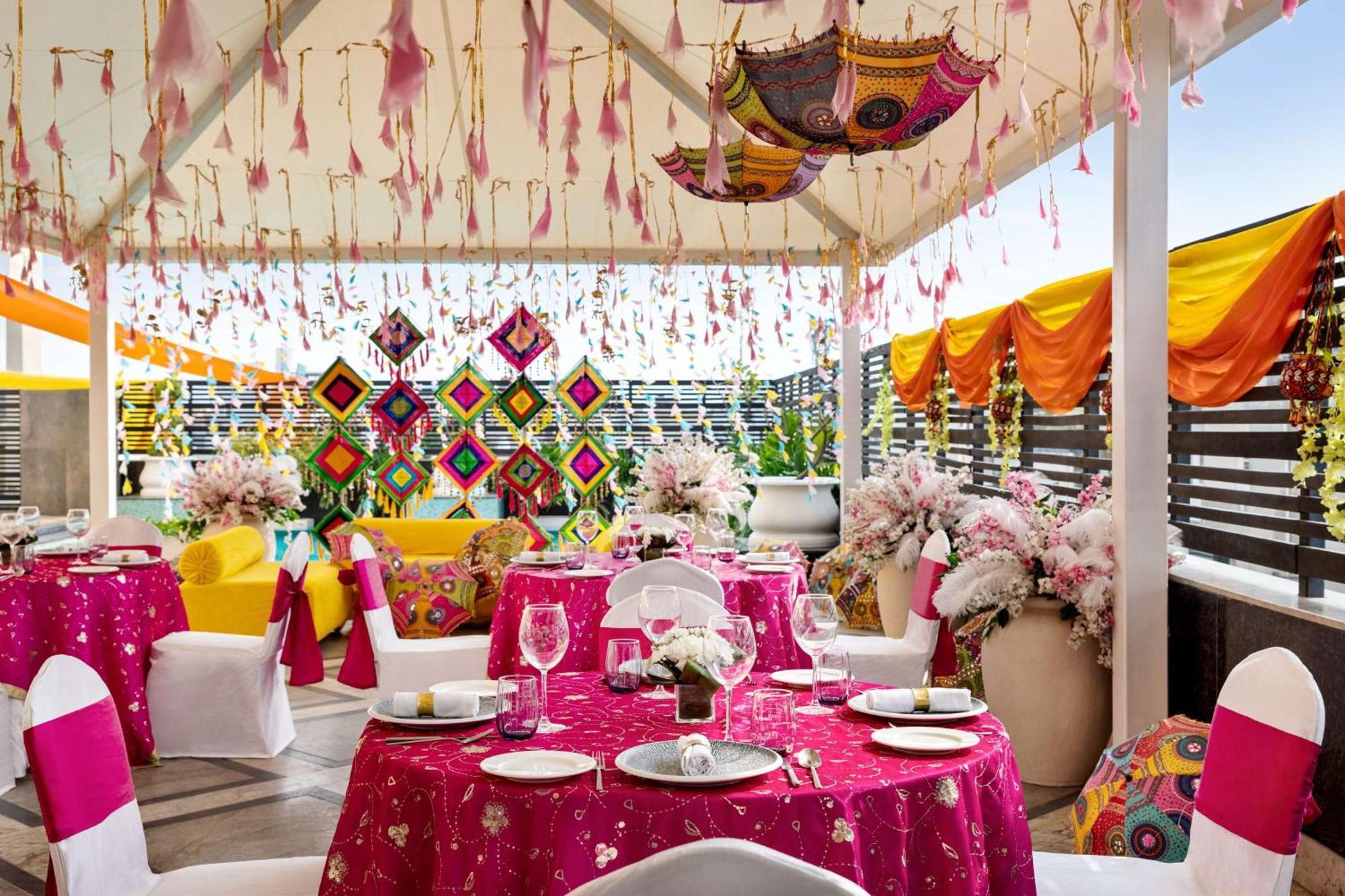 Hilton Jaipur Hotel Eksteriør billede The Terrace at the Taj Mahal Palace, Mumbai