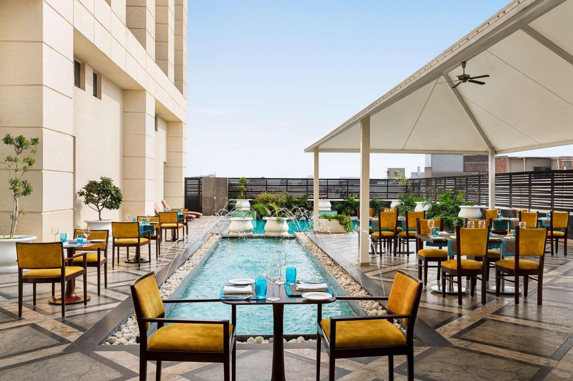 Hilton Jaipur Hotel Eksteriør billede The Pool at The Park, New Delhi